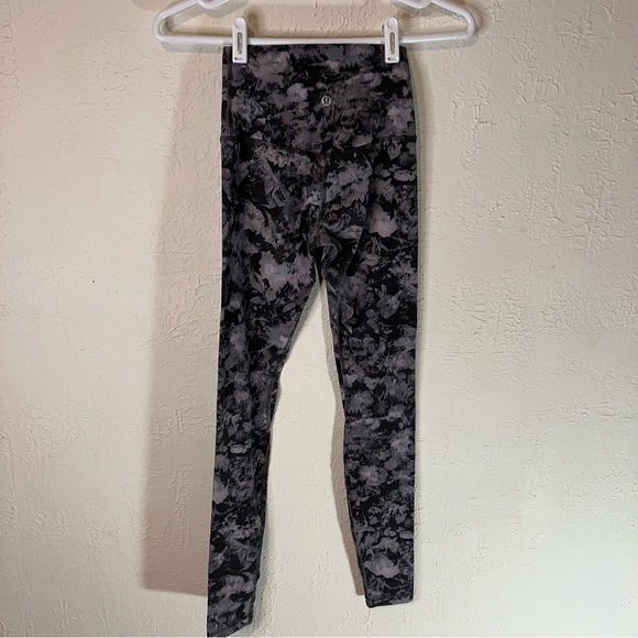 LULULEMON Align Pant II 28” in Floral Illusion Ice Grey Multi - Picture 8 of 10
